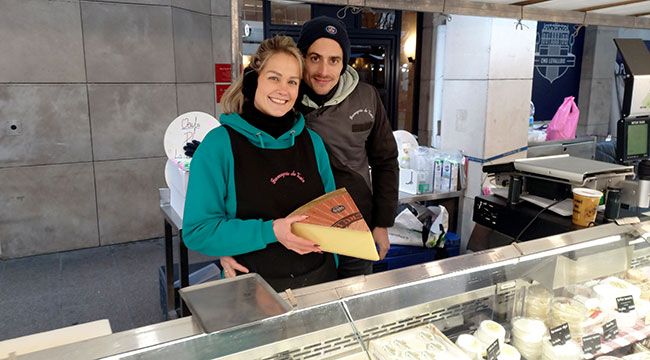 Photo de commerçant sur un marché