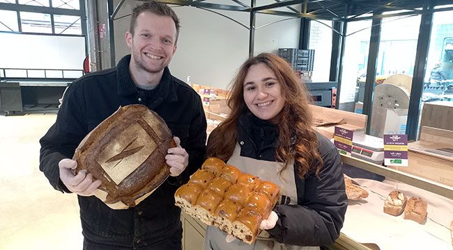 Photo de commerçant sur un marché