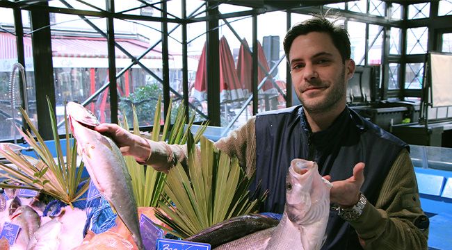 Photo de commerçant sur un marché