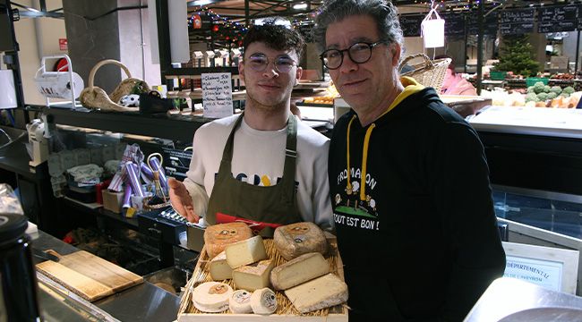 Photo de commerçant sur un marché