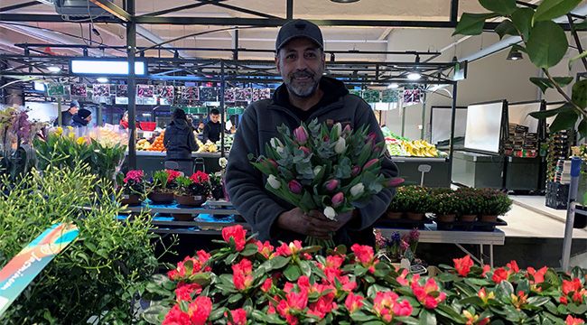 Photo de commerçant sur un marché